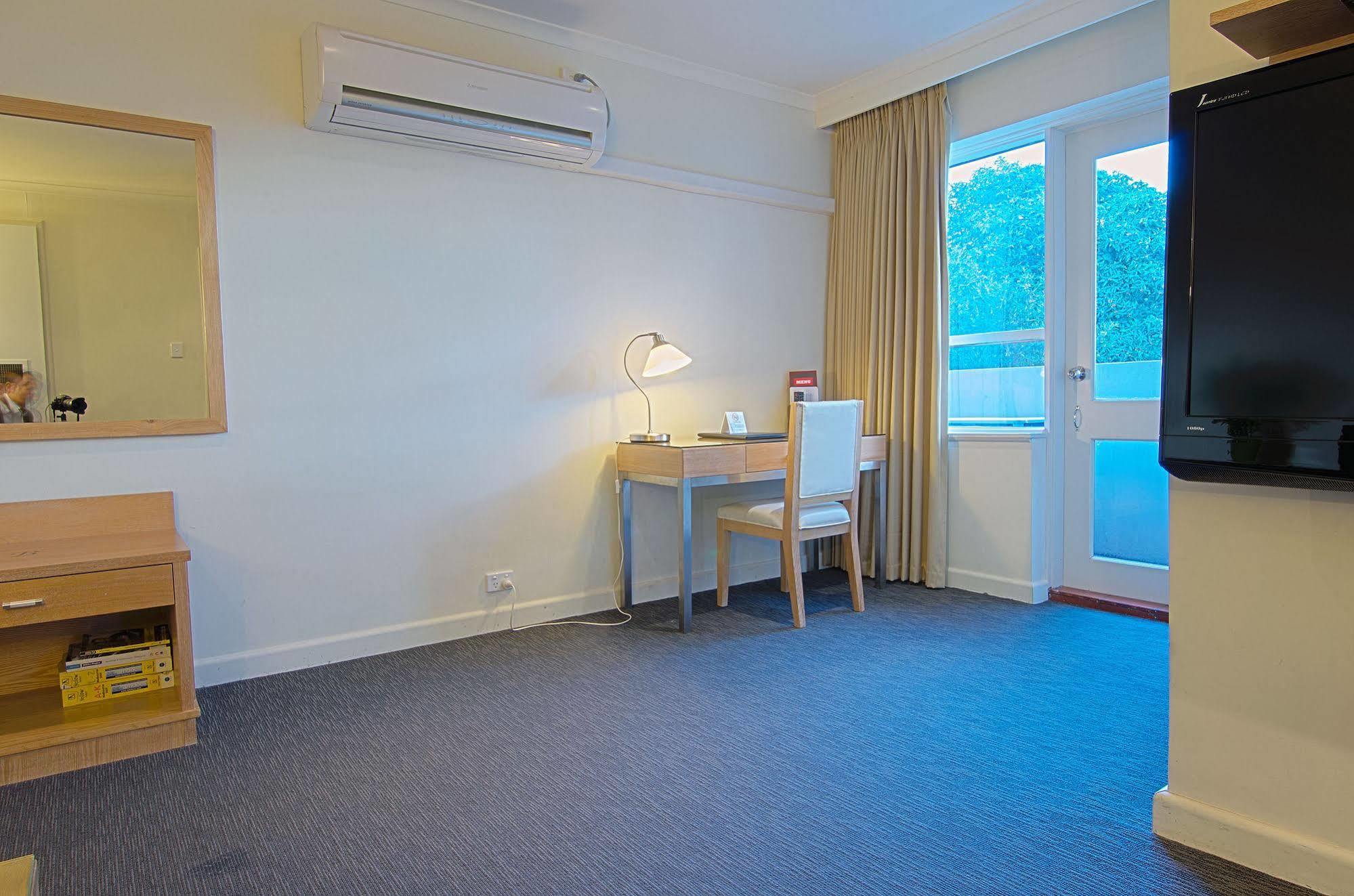 מלבורן Park Squire Motor Inn & Serviced Apartments מראה חיצוני תמונה